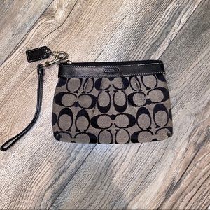 Coach wristlet clutch purse